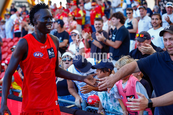AFL 2025 Round 04 - Gold Coast v Adelaide - A-58371093