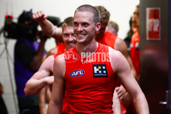 AFL 2025 Round 04 - Gold Coast v Adelaide - A-58371094