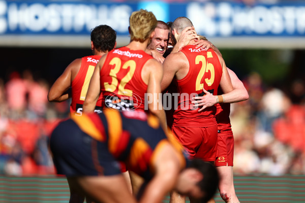 AFL 2025 Round 04 - Gold Coast v Adelaide - A-58373421