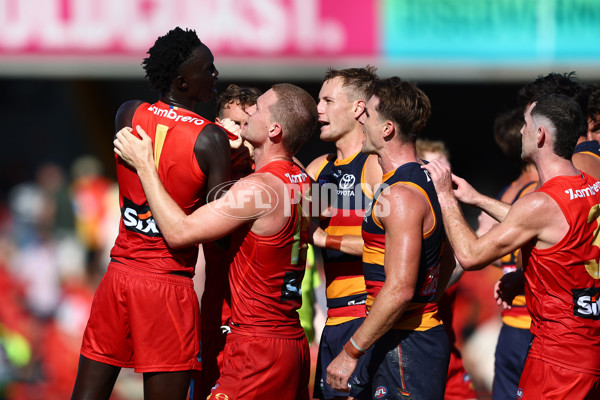AFL 2025 Round 04 - Gold Coast v Adelaide - A-58373427
