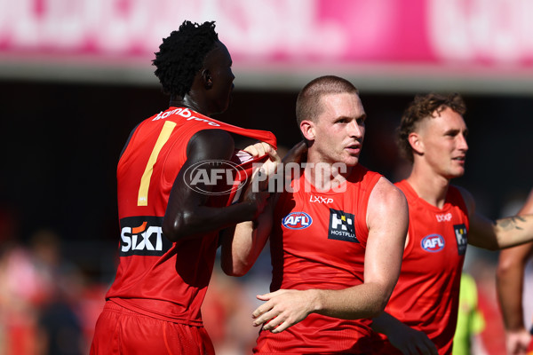 AFL 2025 Round 04 - Gold Coast v Adelaide - A-58373988