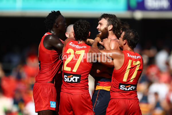 AFL 2025 Round 04 - Gold Coast v Adelaide - A-58373990