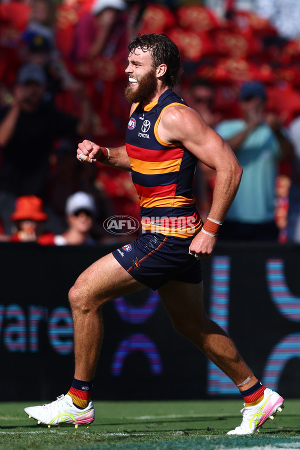 AFL 2025 Round 04 - Gold Coast v Adelaide - A-58374012