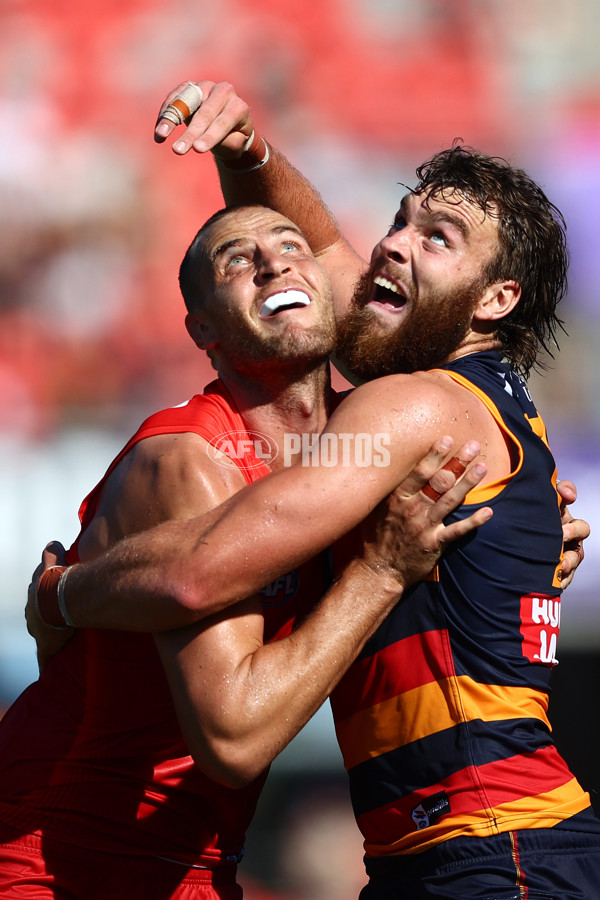 AFL 2025 Round 04 - Gold Coast v Adelaide - A-58374023