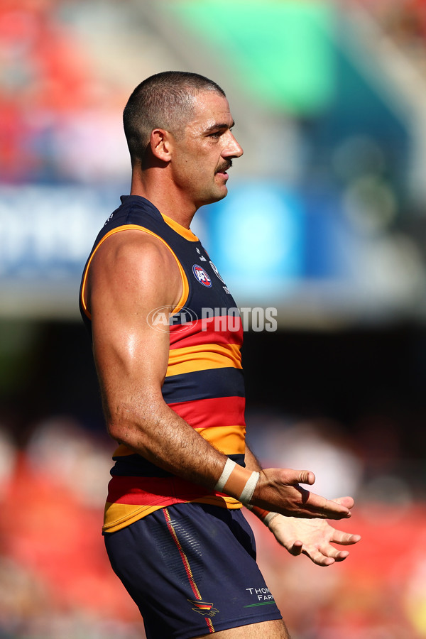 AFL 2025 Round 04 - Gold Coast v Adelaide - A-58374024