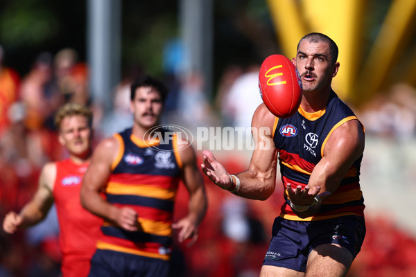 AFL 2025 Round 04 - Gold Coast v Adelaide - A-58375886
