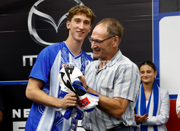 AFL 2025 Round 04 - North Melbourne v Sydney - A-58378708