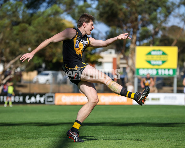 VFL 2025 Round 03 - Werribbee v Footscray - A-58391366