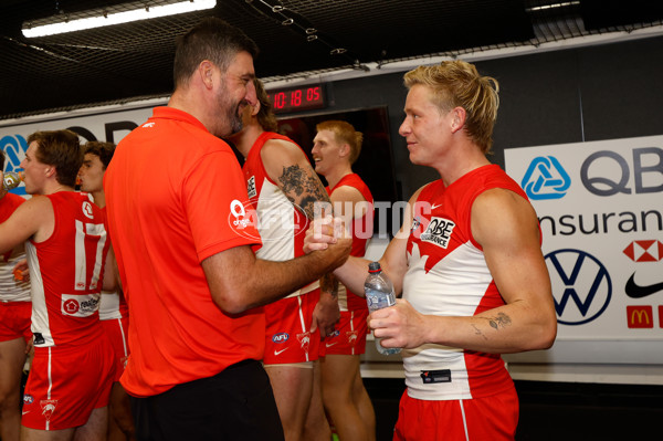 AFL 2025 Round 04 - North Melbourne v Sydney - A-58391428