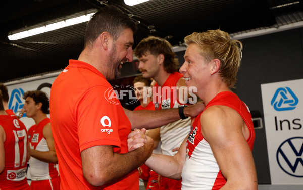 AFL 2025 Round 04 - North Melbourne v Sydney - A-58392328