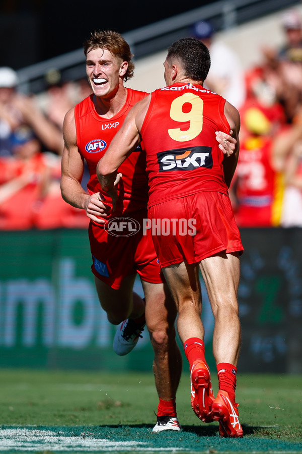 AFL 2025 Round 04 - Gold Coast v Adelaide - A-58394330