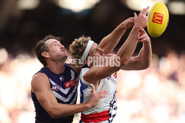AFL 2025 Round 04 - Fremantle v Western Bulldogs - A-58419710