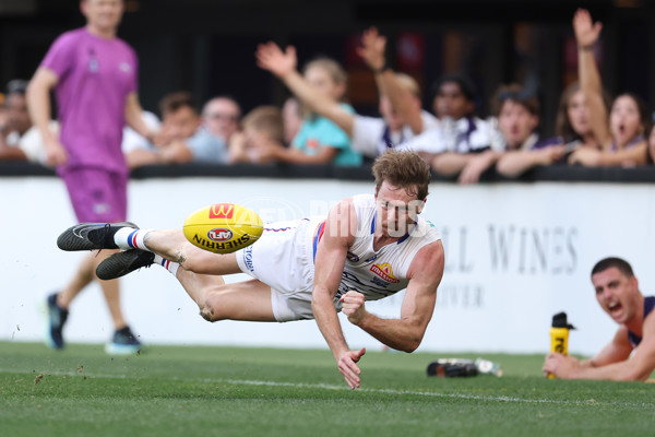 AFL 2025 Round 04 - Fremantle v Western Bulldogs - A-58424602