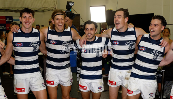 AFL 2025 Round 05 - Adelaide v Geelong - A-58504024