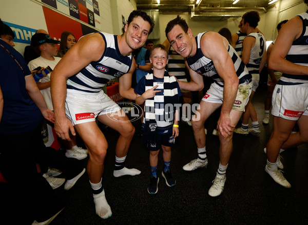 AFL 2025 Round 05 - Adelaide v Geelong - A-58504025