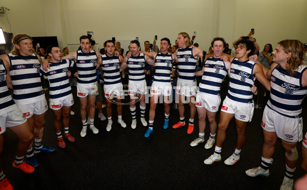AFL 2025 Round 05 - Adelaide v Geelong - A-58504026