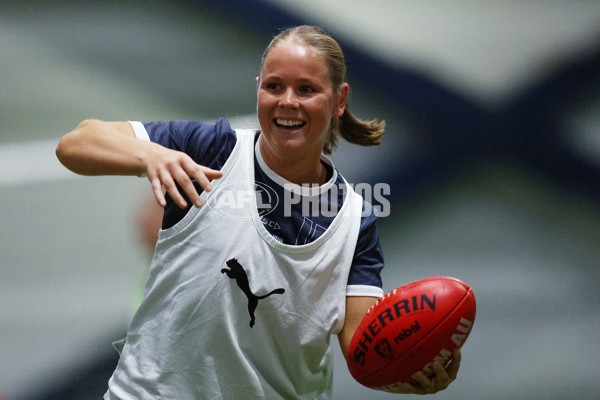 VFL & VFLW 2025 Training & Jumper Presentations - A-58508990