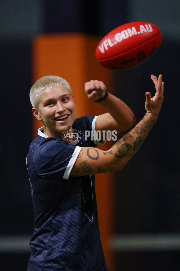 VFL & VFLW 2025 Training & Jumper Presentations - A-58510279