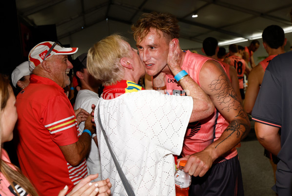 AFL 2025 Round 05 - North Melbourne v Gold Coast - A-58537448