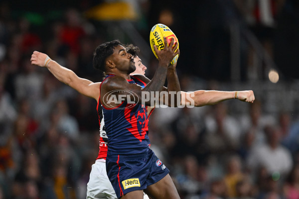 AFL 2025 Round 05 - Melbourne v Essendon - A-58557689