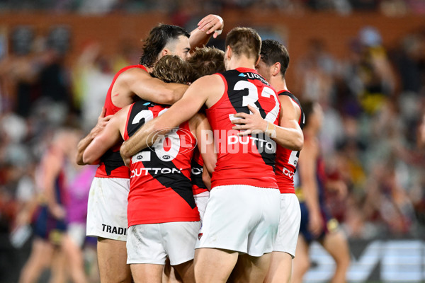 AFL 2025 Round 05 - Melbourne v Essendon - A-58562731