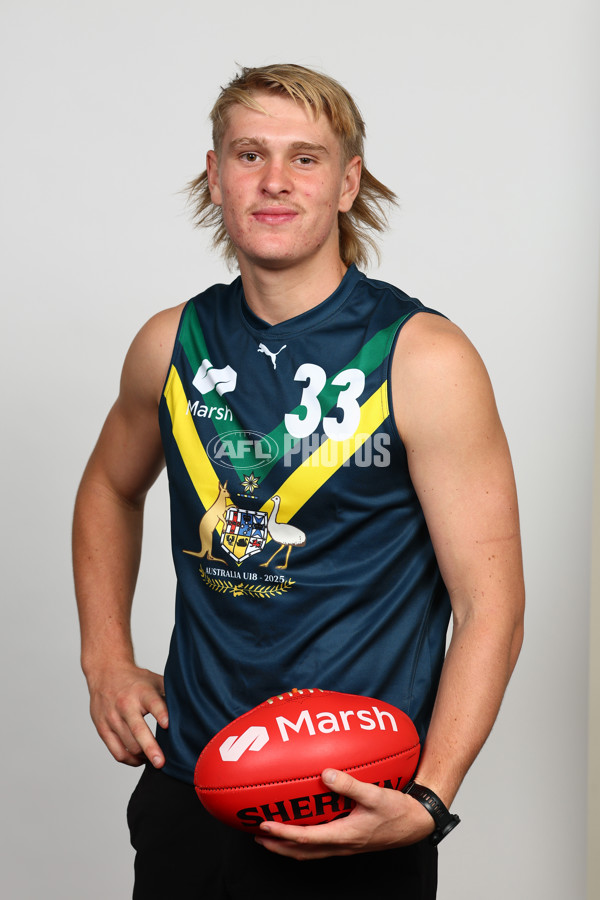 2025 Marsh AFL National Academy Boys Jumper Presentation - A-58562783