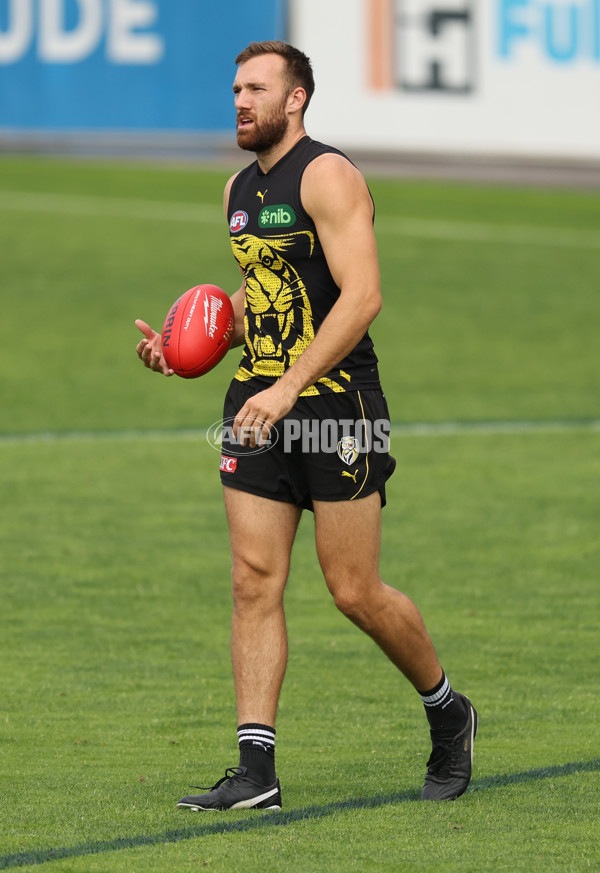 AFL 2025 Training - Richmond 160425 - A-58616798