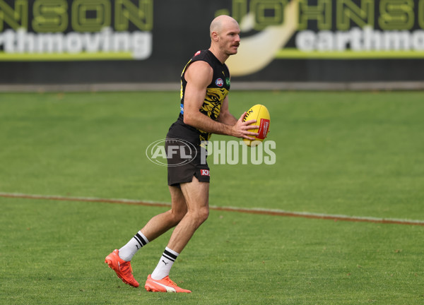 AFL 2025 Training - Richmond 160425 - A-58616919