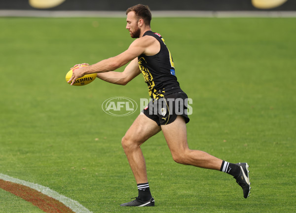 AFL 2025 Training - Richmond 160425 - A-58616924