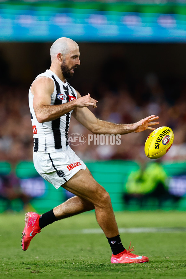 AFL 2025 Round 06 - Brisbane v Collingwood - A-58643852