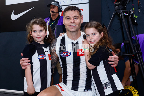 AFL 2025 Round 06 - Brisbane v Collingwood - A-58659700