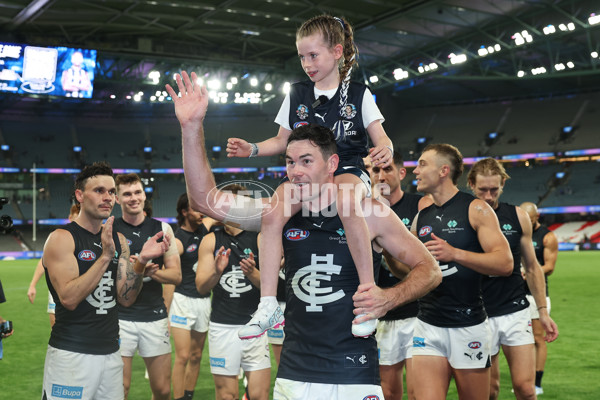 AFL 2025 Round 06 - North Melbourne v Carlton - A-58755186