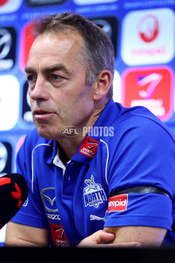 AFL 2025 Round 06 - North Melbourne v Carlton - A-58760047