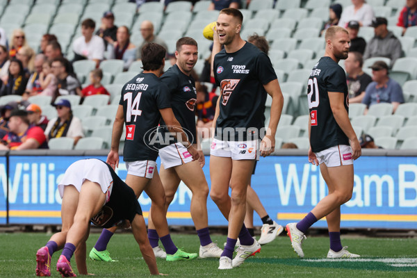 AFL 2025 Round 06 - Adelaide v GWS - A-58777508