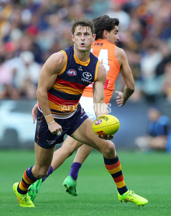 AFL 2025 Round 06 - Adelaide v GWS - A-58779158