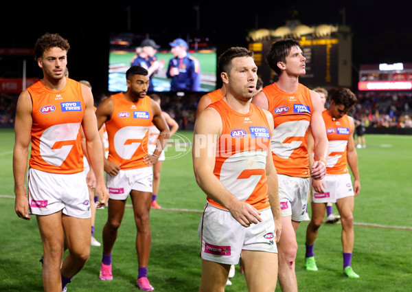 AFL 2025 Round 06 - Adelaide v GWS - A-58786205