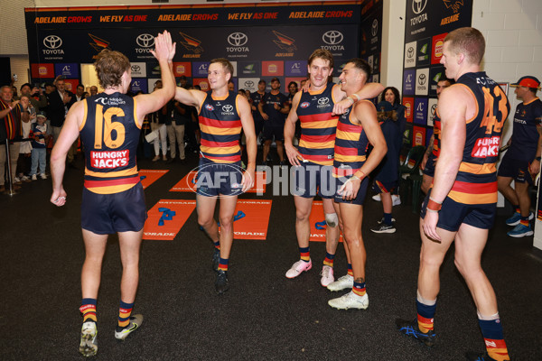 AFL 2025 Round 06 - Adelaide v GWS - A-58786217