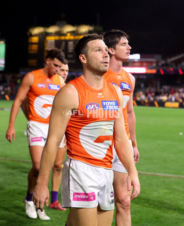 AFL 2025 Round 06 - Adelaide v GWS - A-58786397