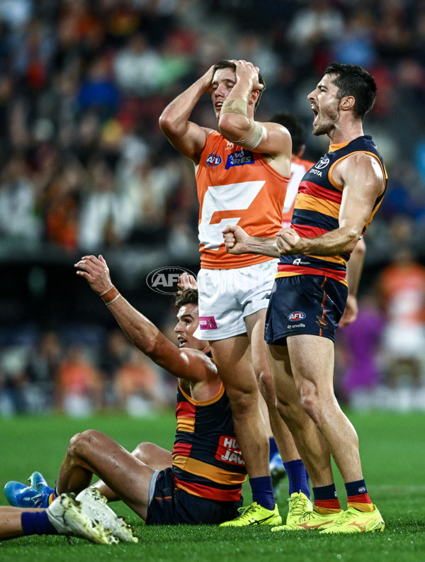 AFL 2025 Round 06 - Adelaide v GWS - A-58786422