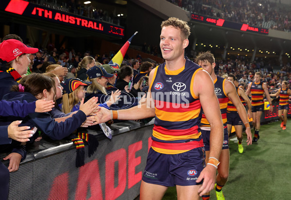 AFL 2025 Round 06 - Adelaide v GWS - A-58788937