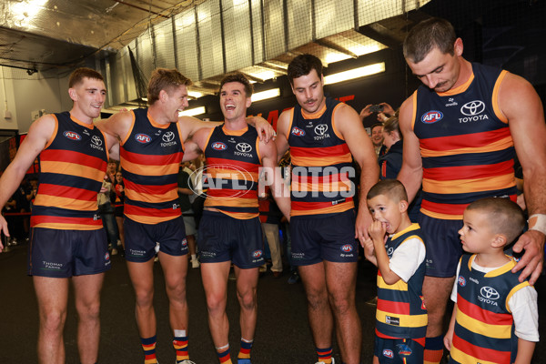 AFL 2025 Round 06 - Adelaide v GWS - A-58788972