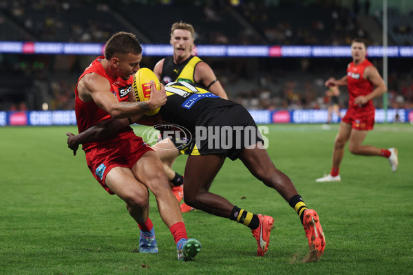 AFL 2025 Round 06 - Richmond v Gold Coast - A-58791603