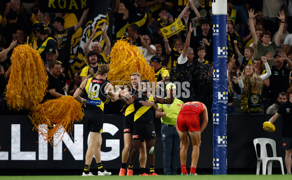 AFL 2025 Round 06 - Richmond v Gold Coast - A-58794263