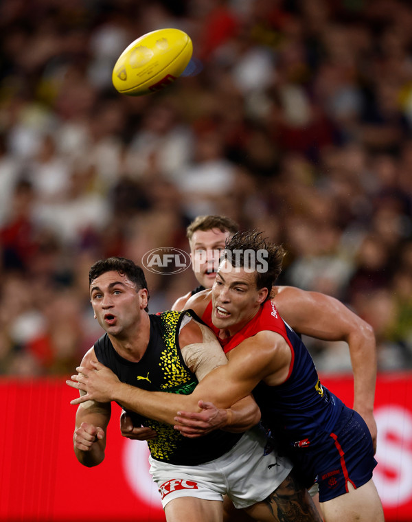 AFL 2025 Round 07 - Melbourne v Richmond - A-58927828