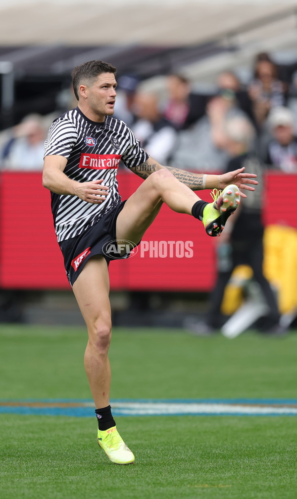 AFL 2025 Round 07 - Collingwood v Essendon - A-58940304