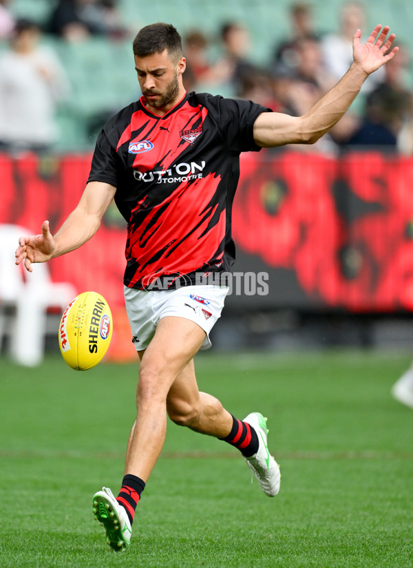 AFL 2025 Round 07 - Collingwood v Essendon - A-58940759