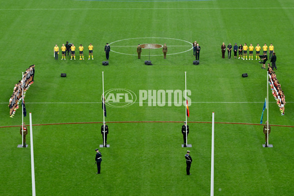 AFL 2025 Round 07 - Collingwood v Essendon - A-58942952