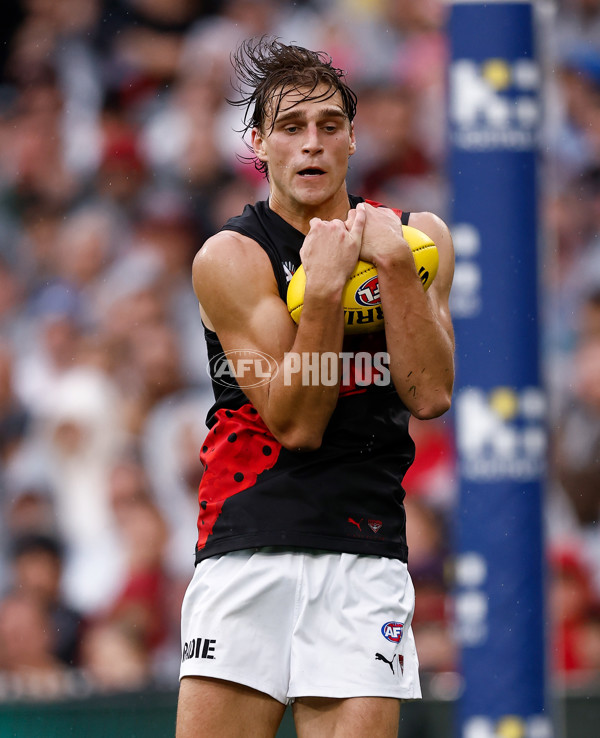 AFL 2025 Round 07 - Collingwood v Essendon - A-58945625