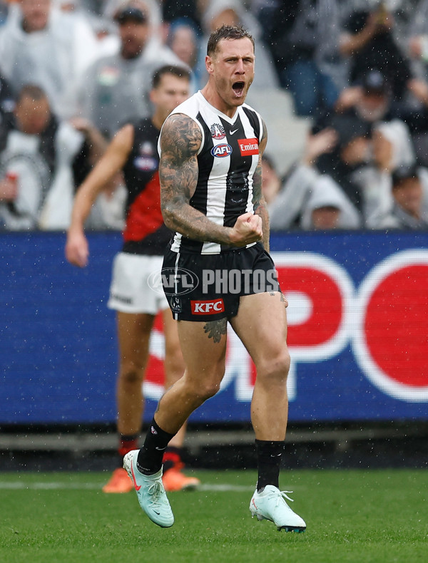 AFL 2025 Round 07 - Collingwood v Essendon - A-58945649