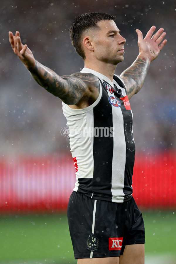 AFL 2025 Round 07 - Collingwood v Essendon - A-58948592